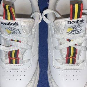 Boys Reebook color stripes